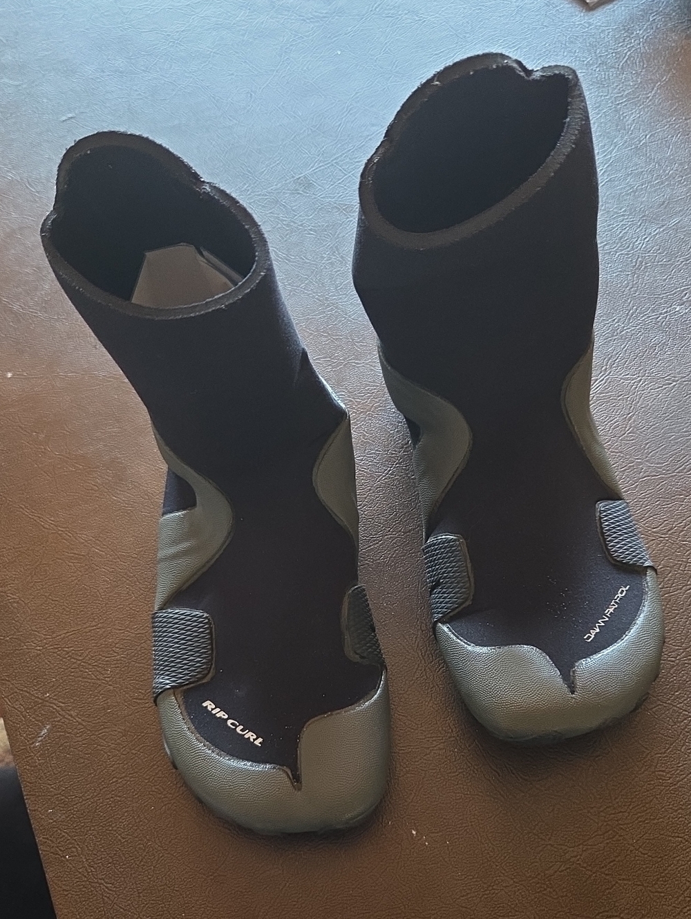Rip Curl Black and Gray Neoprene Water Booties Child Size 2